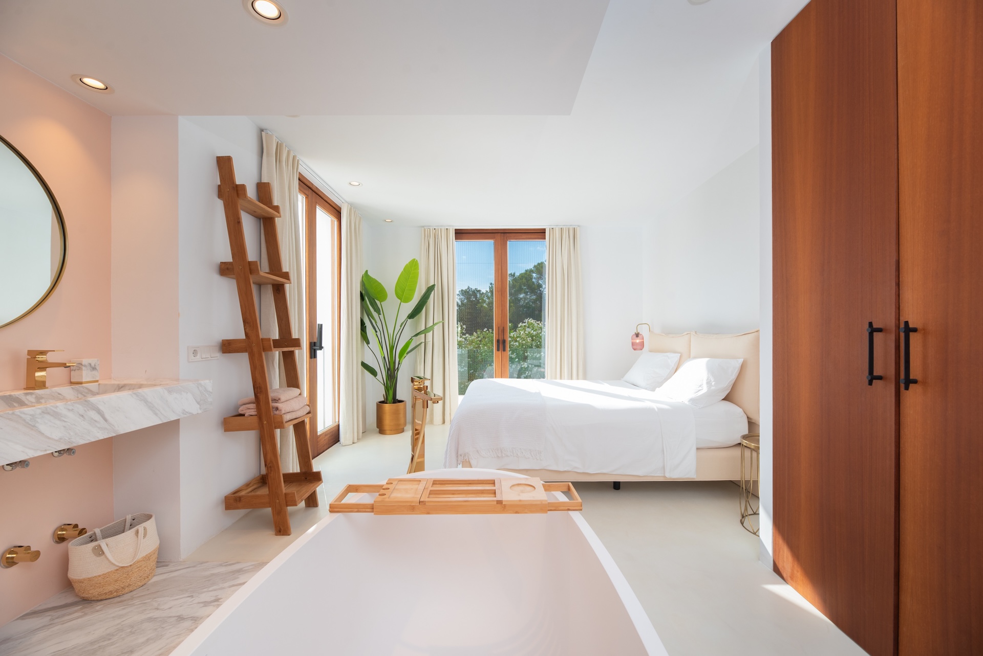 Resa Estates finca Can Floral Ibiza sale koop bedroom 3.jpg